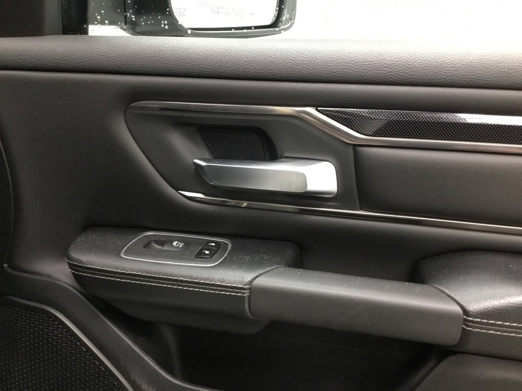 Used 2020 RAM 1500 Sport w/ Level 2 Equipment Goup w/2_L AWD/4WD image 22