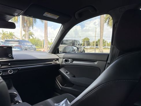 Used 2022 Honda Civic Sport image 11