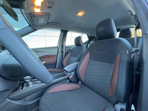 Certified 2024 Nissan Kicks SR image 15