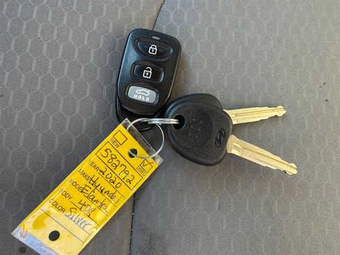 Used 2020 Hyundai Elantra SEL image 37