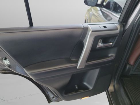 Used 2018 Toyota 4Runner Limited image 26