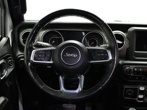 Used 2019 Jeep Wrangler Unlimited Sahara w/ LED Lighting Group AWD/4WD image 23