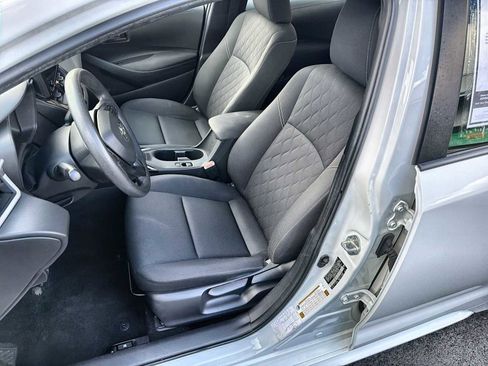Used 2023 Toyota Corolla LE image 11