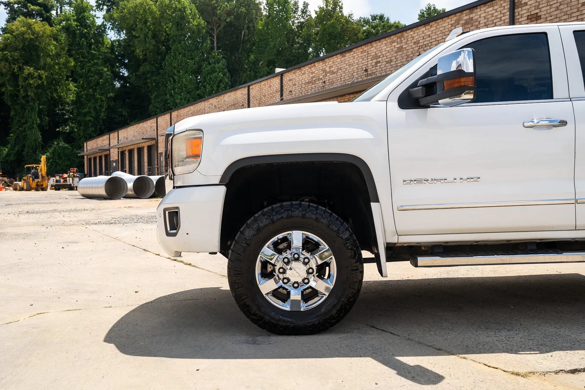 Used 2016 GMC Sierra 3500 Denali w/ Duramax Plus Package AWD/4WD image 3