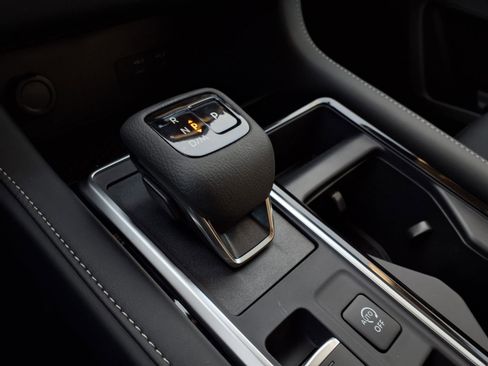 New 2026 Nissan Pathfinder SV image 15