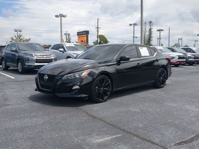 Used 2022 Nissan Altima 2.5 SR w/ Midnight Edition Package