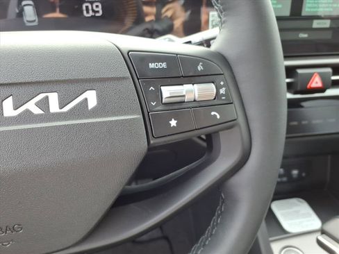 New 2026 Kia Sportage EX image 21