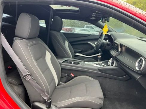 Used 2017 Chevrolet Camaro SS RWD image 15