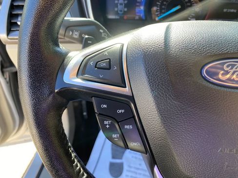 Used 2019 Ford Fusion SEL image 16