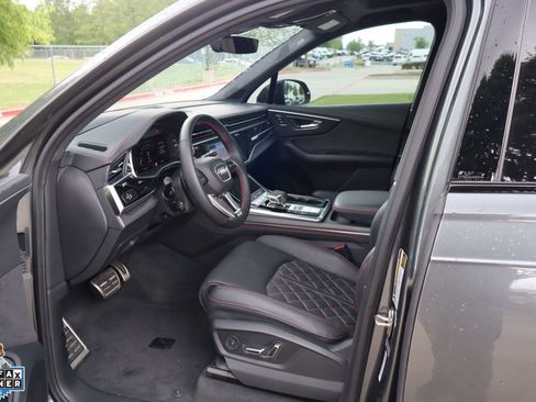 Used 2025 Audi SQ7 Prestige w/ Prestige Package AWD/4WD image 26