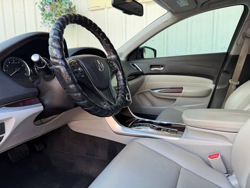 Used 2016 Acura TLX V6 FWD image 11