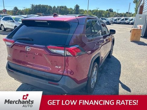 Used 2022 Toyota RAV4 XLE FWD image 2