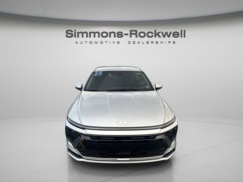 Used 2025 Hyundai Sonata SEL image 2