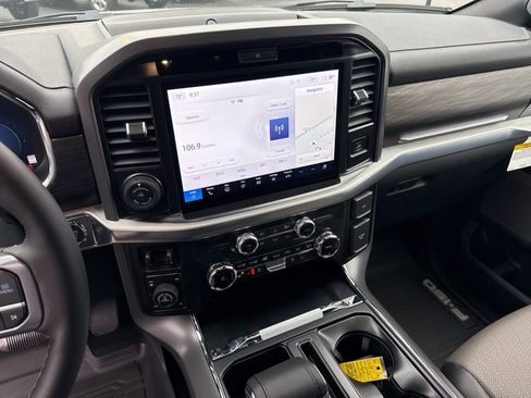 New 2025 Ford F150 Lariat w/ Equipment Group 501A Mid image 22