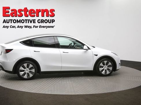 Used 2021 Tesla Model Y Long Range image 42