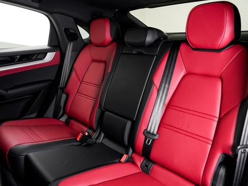 New 2026 Porsche Cayenne Coupe AWD/4WD image 26