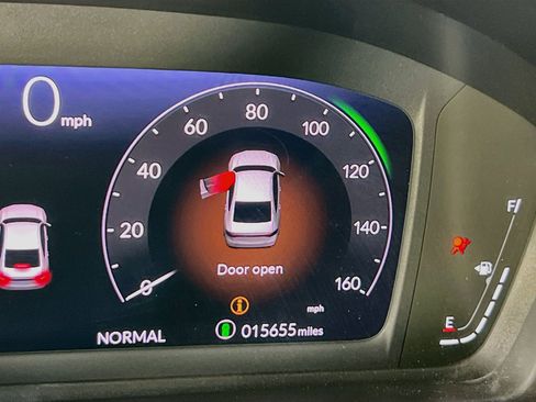Used 2023 Honda Accord Touring image 12