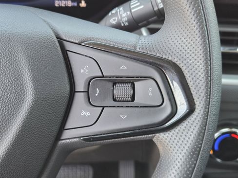 Used 2025 Chevrolet TrailBlazer LS w/ LS Confidence Package FWD image 17