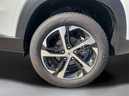 New 2026 Chevrolet Trax RS image 11