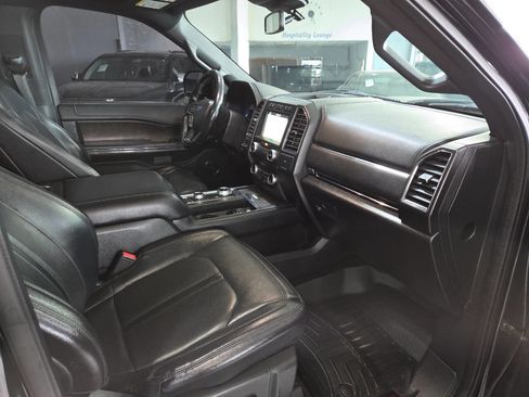 Used 2018 Ford Expedition Limited w/ Equipment Group 302A image 33