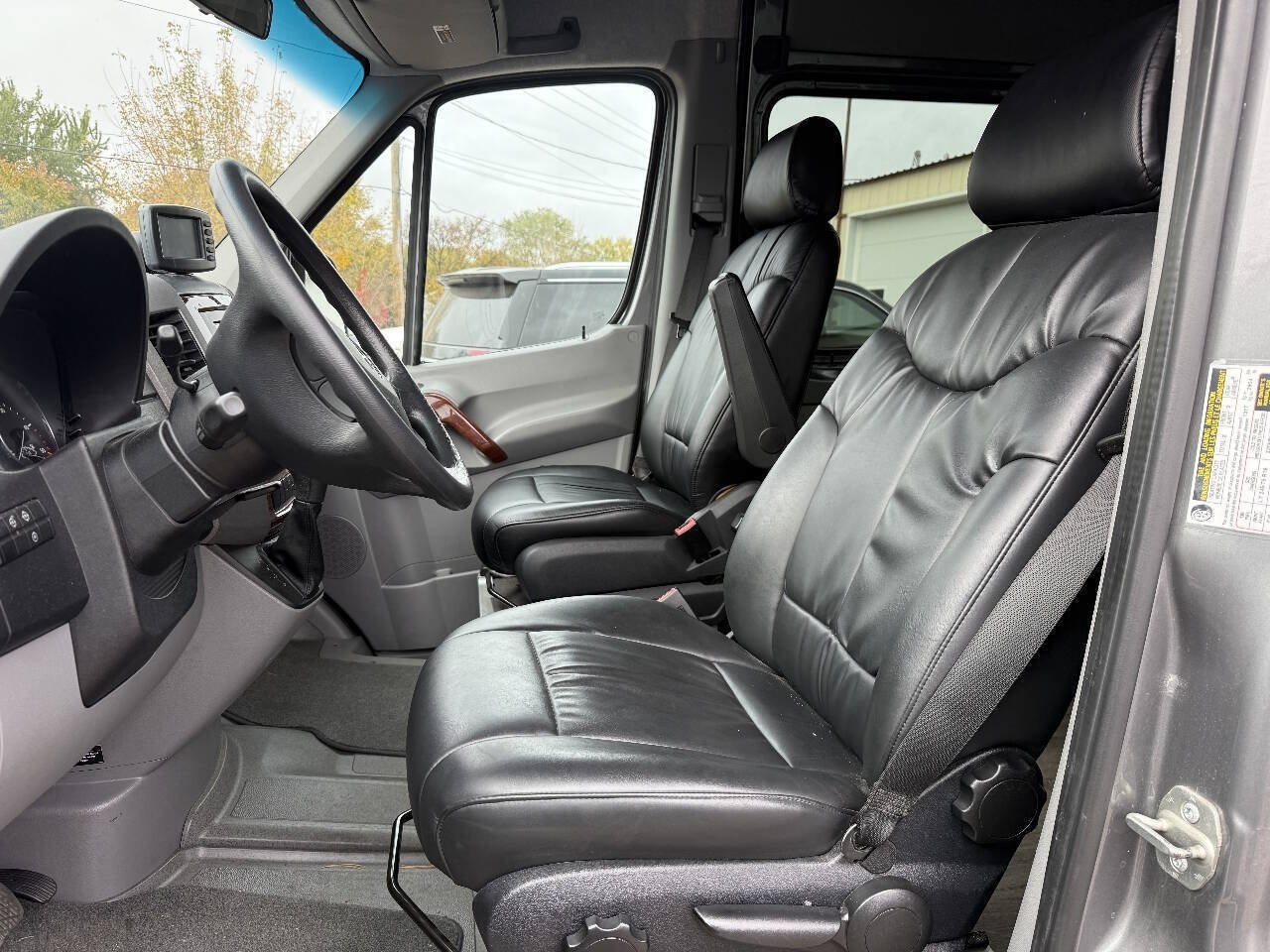 Used 2013 Mercedes-Benz Sprinter 2500 image 10