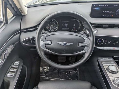 Used 2025 Genesis GV70 2.5T AWD/4WD image 16