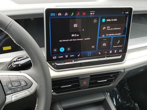 New 2026 Volkswagen Tiguan SE AWD/4WD image 11