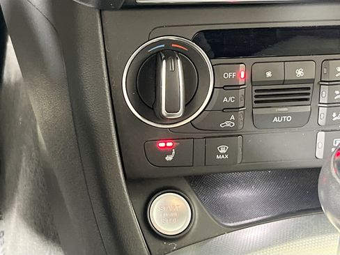 Used 2018 Audi Q3 2.0T Premium w/ Convenience Package image 19