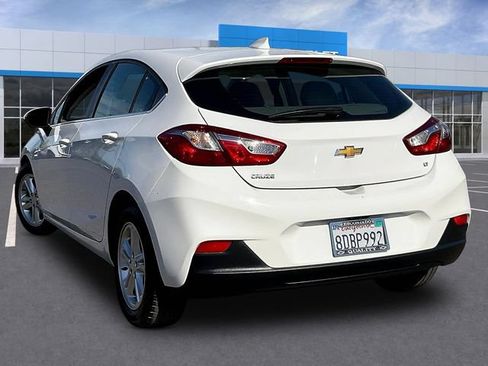 Used 2018 Chevrolet Cruze LT FWD image 5