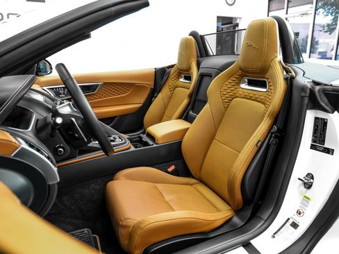 Used 2024 Jaguar F-TYPE R-Dynamic RWD image 29
