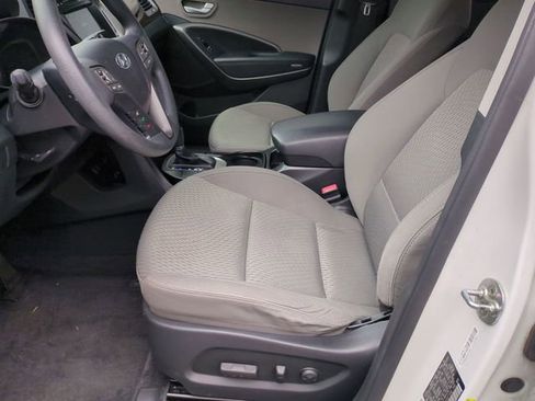 Used 2018 Hyundai Santa Fe SE FWD image 14