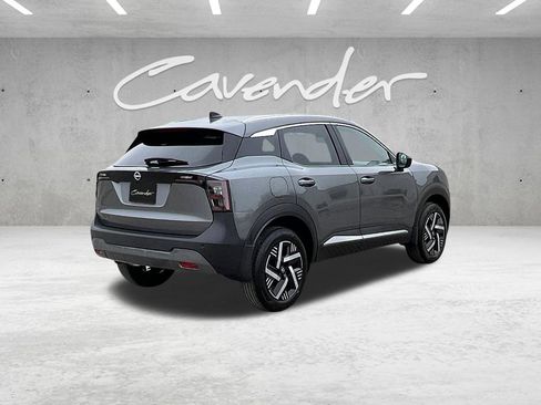 New 2026 Nissan Kicks SV w/ SV Premium Package FWD image 17