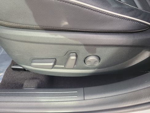 Used 2024 Kia Forte GT-Line w/ GT-Line Premium Package image 11