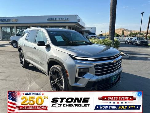 Certified 2026 Chevrolet Traverse High Country FWD image 1