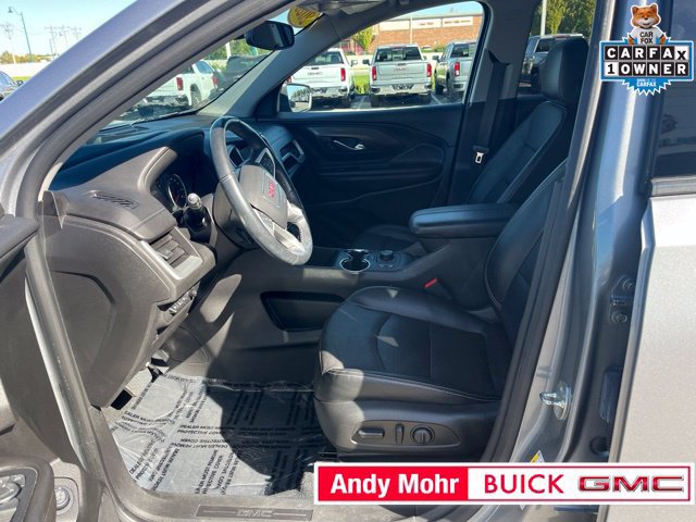 Used 2023 GMC Terrain SLT w/ Tech Package FWD image 18