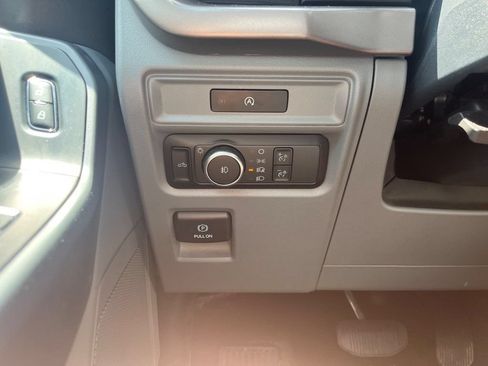 Used 2025 Ford F150 XLT w/ Equipment Group 301A Standard RWD image 18