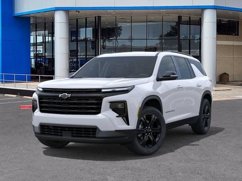 New 2027 Chevrolet Traverse LT w/ Midnight/Sport Edition FWD image 6