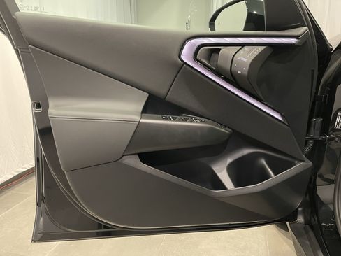 Used 2025 BMW X3 xDrive30i w/ Convenience Package image 13