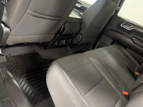 Used 2024 Chevrolet Silverado 1500 LT AWD/4WD image 12