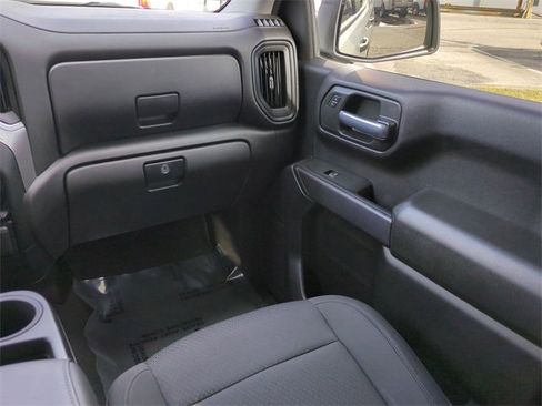 Used 2021 Chevrolet Silverado 1500 Custom image 17