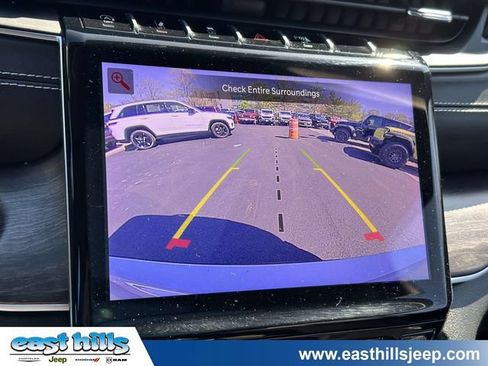 Used 2023 Jeep Grand Cherokee L Limited AWD/4WD image 39