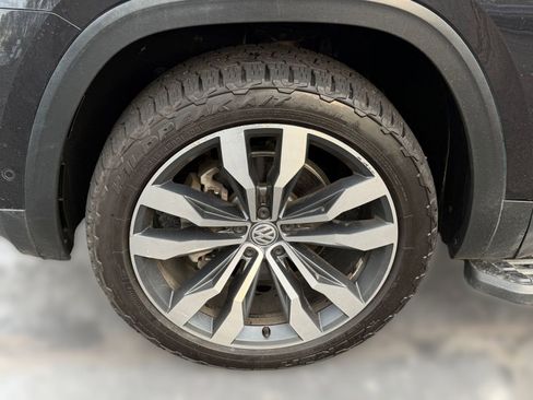 Used 2019 Volkswagen Atlas SEL Premium image 9