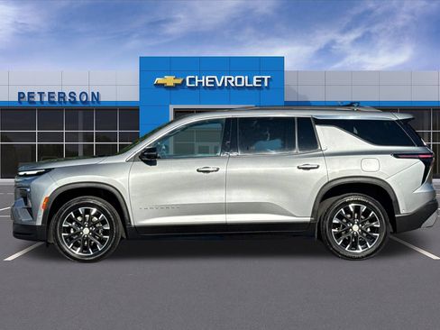 Used 2024 Chevrolet Traverse LT w/ Enhanced Driving Package AWD/4WD image 7