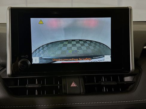 Certified 2025 Toyota RAV4 LE FWD image 24