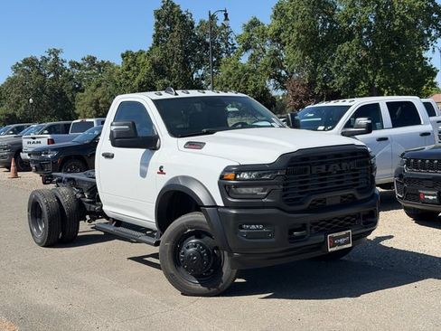 New 2026 RAM 5500 Tradesman AWD/4WD image 2