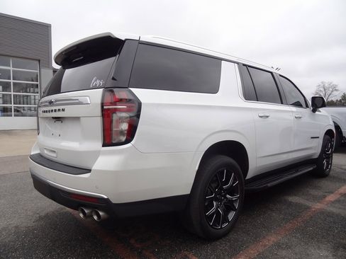Used 2023 Chevrolet Suburban High Country w/ Max Trailering Package image 6