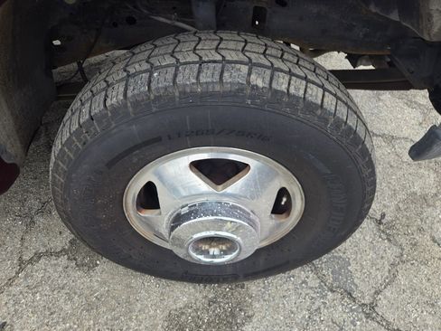 Used 2000 Ford F350 XL image 28