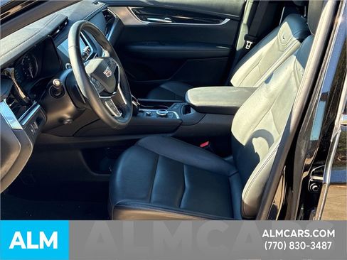 Used 2025 Cadillac XT5 Premium Luxury image 14