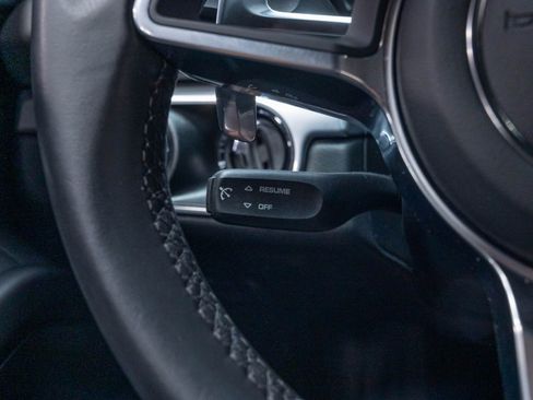 Used 2025 Porsche 718 Cayman RWD image 13