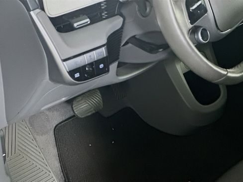 Used 2024 Hyundai Ioniq 5 SEL RWD image 17